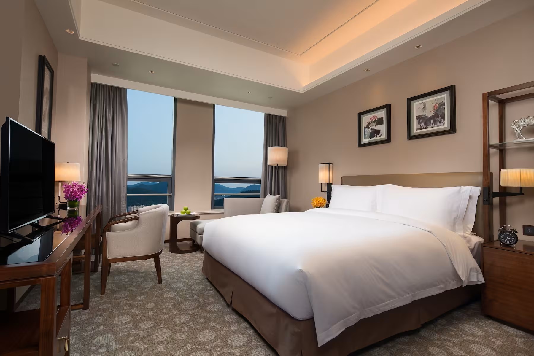 华美达酒店家具